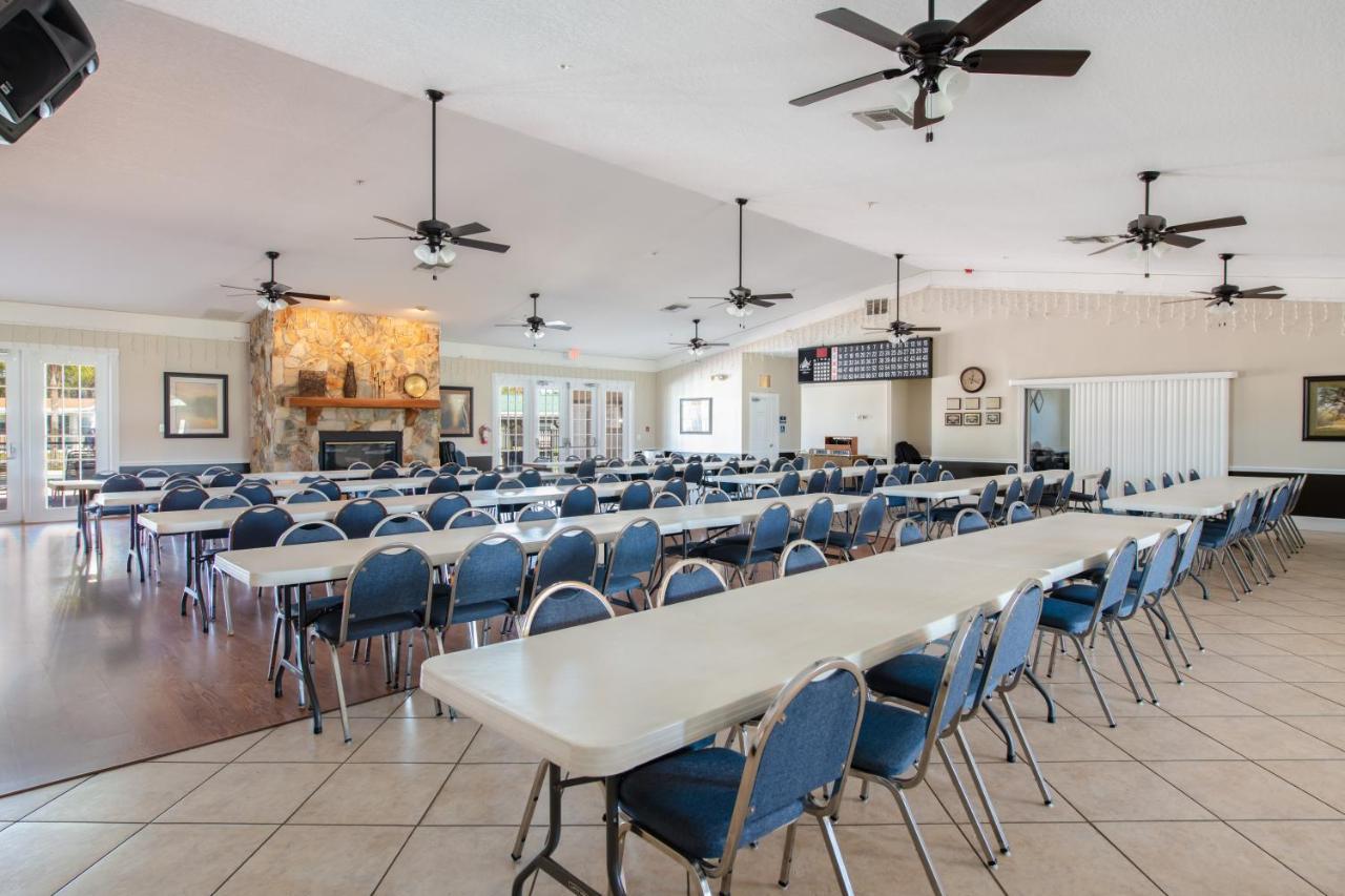 Majestic Oaks Rv Resort Zephyrhills Exterior foto